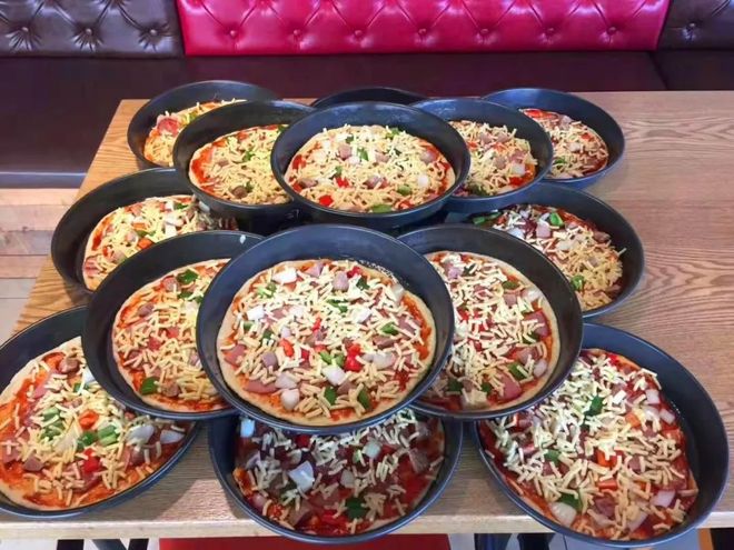 18店通用 | ¥66一大一小比格披萨DIY,现做现吃可带走,年前最后一场(图12) 比格披萨亲子DIY活动_比格披萨DIY披萨体验_比格披萨北京 搜秀