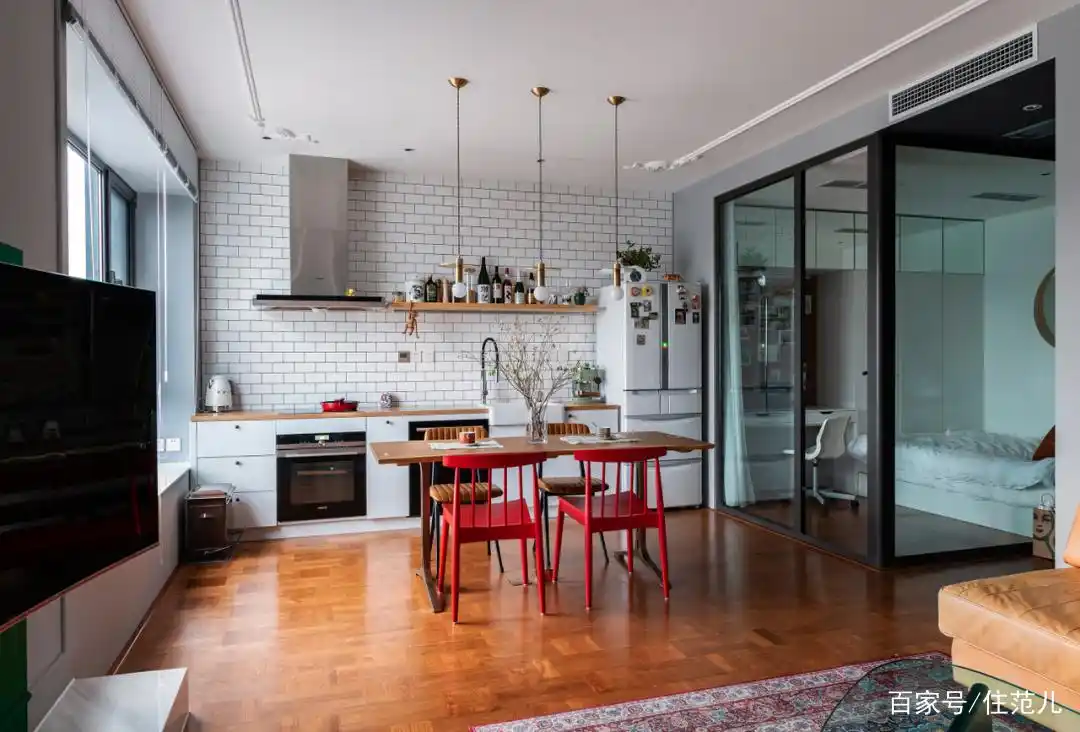 全屋开放式厨房餐厅设计_精品小户型欧式装修_82平米小户型改造