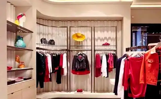 店铺陈列技巧提升指南(图7) 店铺陈列技巧_男装陈列技巧图片_挂通陈列方法