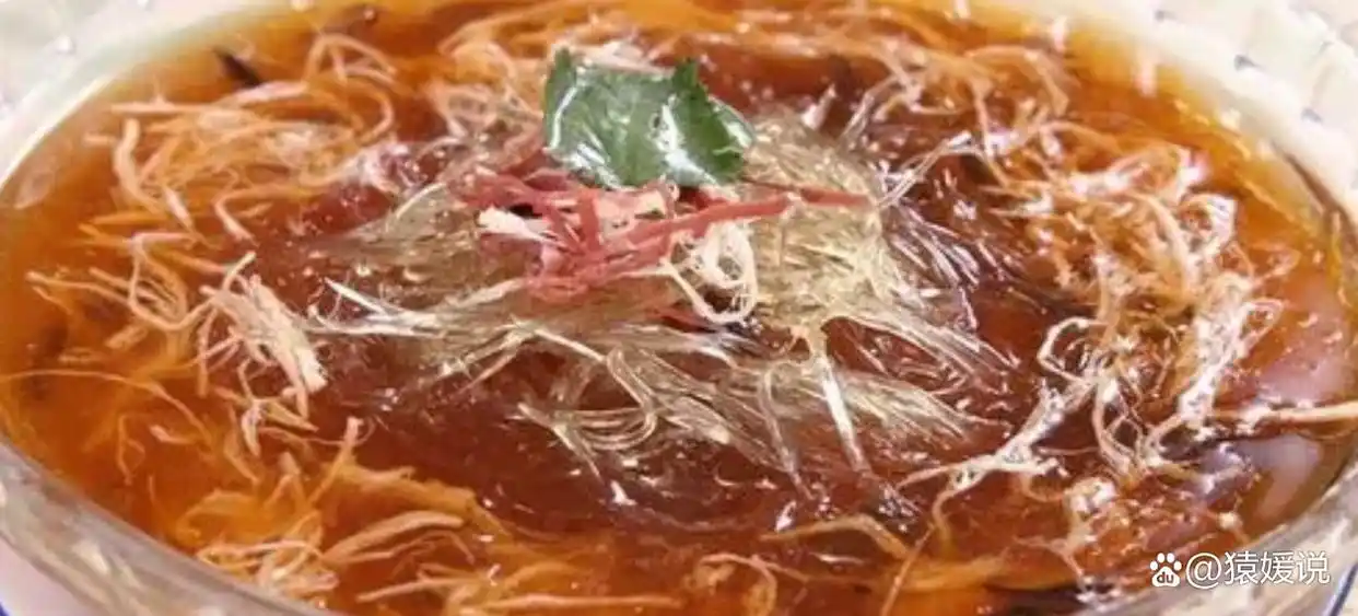 青岛特色美食介绍_青岛老字号美食推荐_青岛十大特色小吃