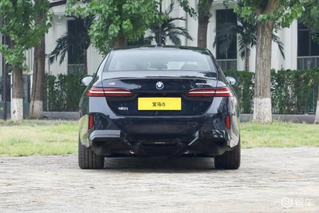 宝马i5改款价格对比_宝马新车15万_2025款宝马i5配置调整