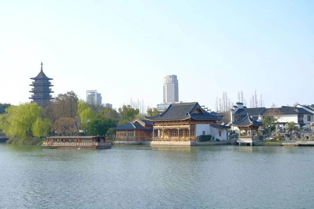 嘉兴南湖宾馆 豪华庭院房 套餐_南湖旅游中心酒店预订