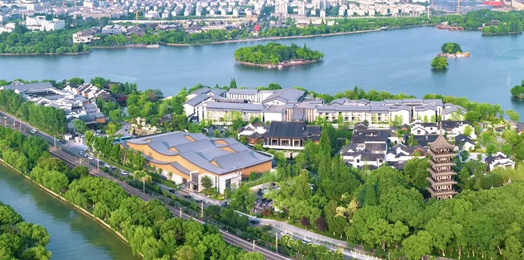 南湖旅游中心酒店预订_嘉兴南湖宾馆 豪华庭院房 套餐