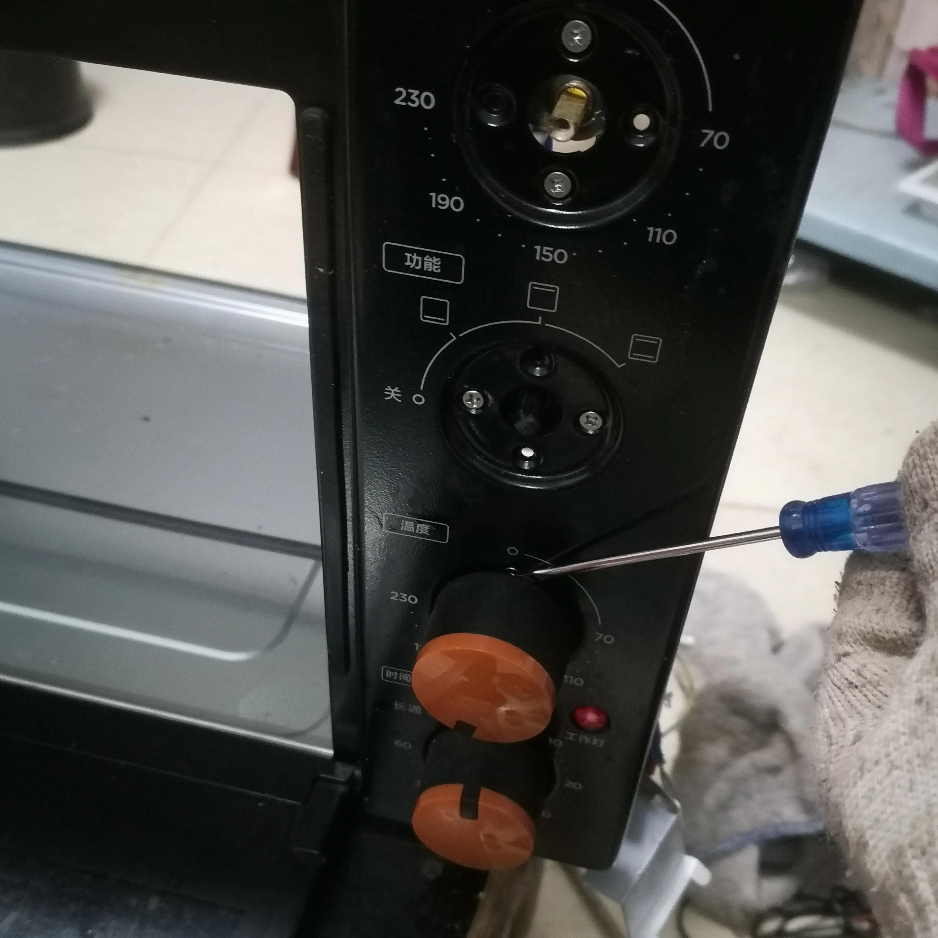 电烤箱坏了怎么修,详细拆解告诉你,看完你也会(图20) 电烤箱修理_电烤箱定时器接线柱断维修教程_美的电烤箱维修拆解