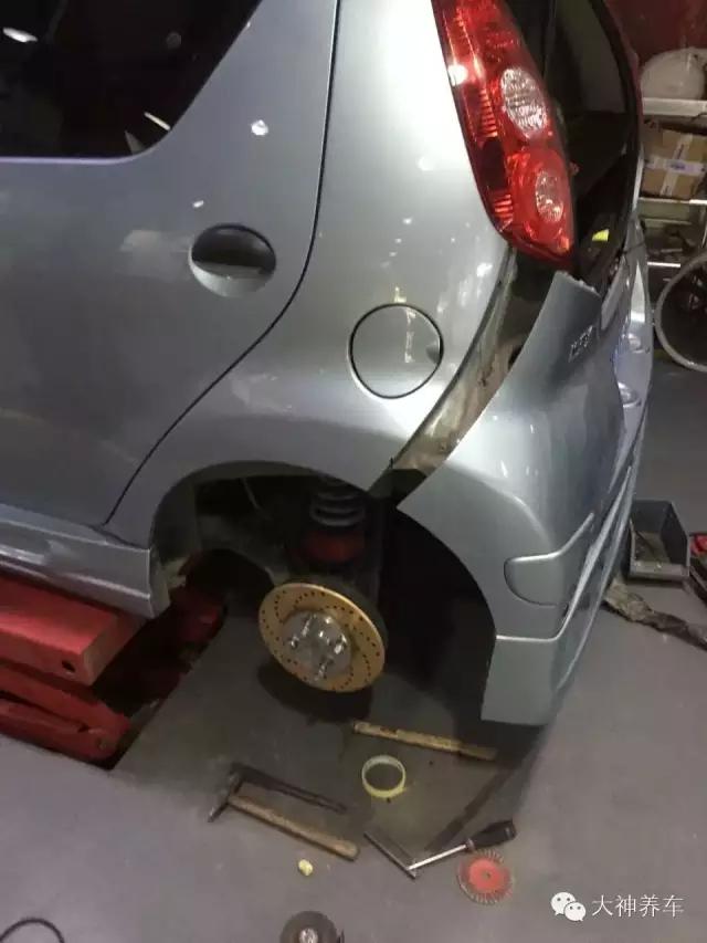 比亚迪f0加尾翼好审车吗_蛋蛋汽车改装案例_比亚迪F0改装