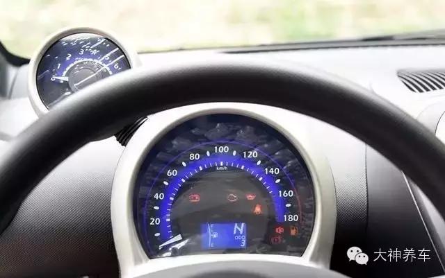 蛋蛋汽车改装案例_比亚迪f0加尾翼好审车吗_比亚迪F0改装