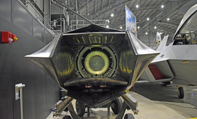 F-22猛禽发动机性能数据_涡扇-15发动机研发历程_运12f发动机