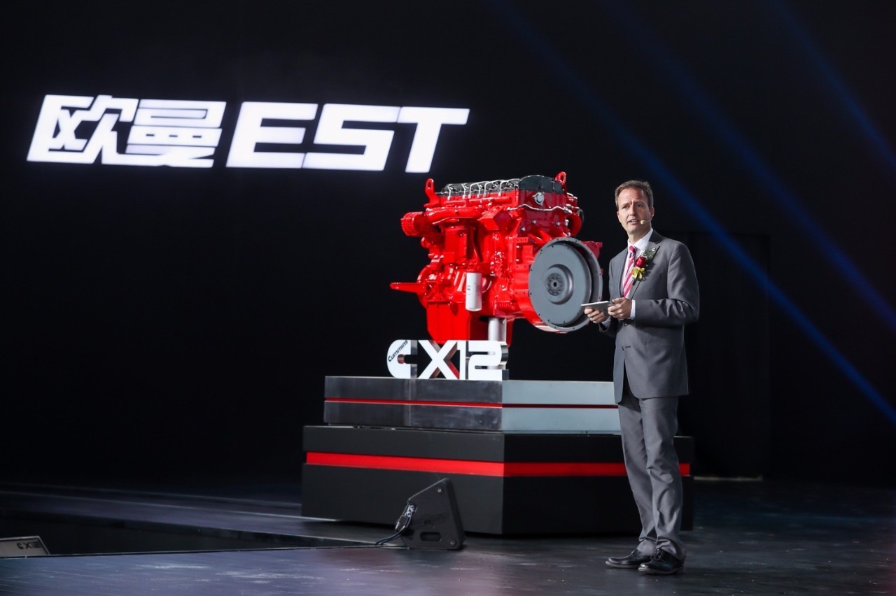 欧曼EST超级卡车_欧曼est发动机_科技时尚碰撞