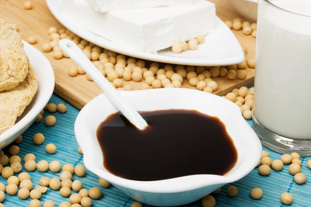 味极鲜和一品鲜的区别_酱油选购技巧_味达美味极鲜酱油和海天生抽