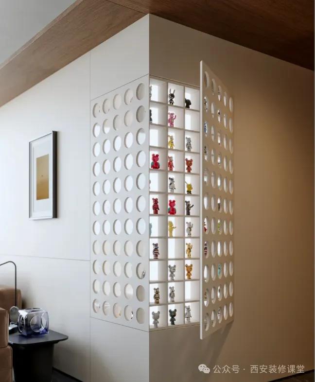 墙面装饰留白_转角墙体设计_墙面夹角小平台