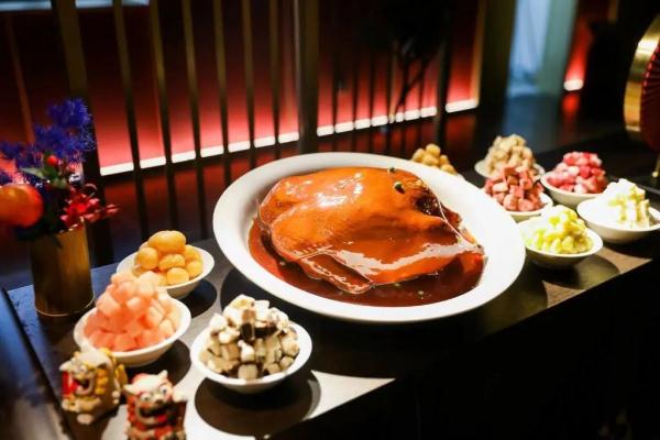 苏州地区传统菜肴_自制传统手工八宝饭_上海年夜饭菜肴特色做法