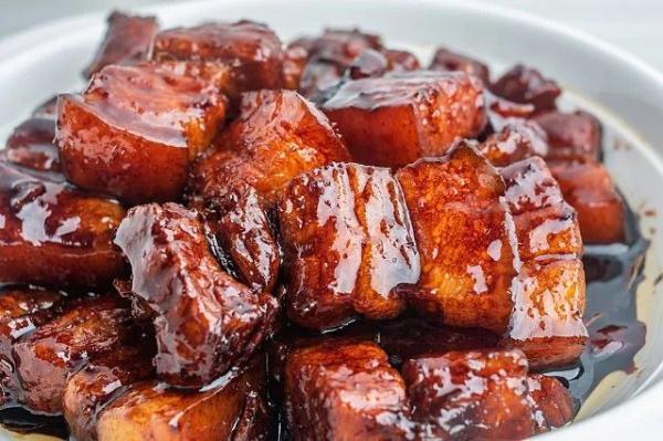 苏州地区传统菜肴_上海年夜饭菜肴特色做法_自制传统手工八宝饭