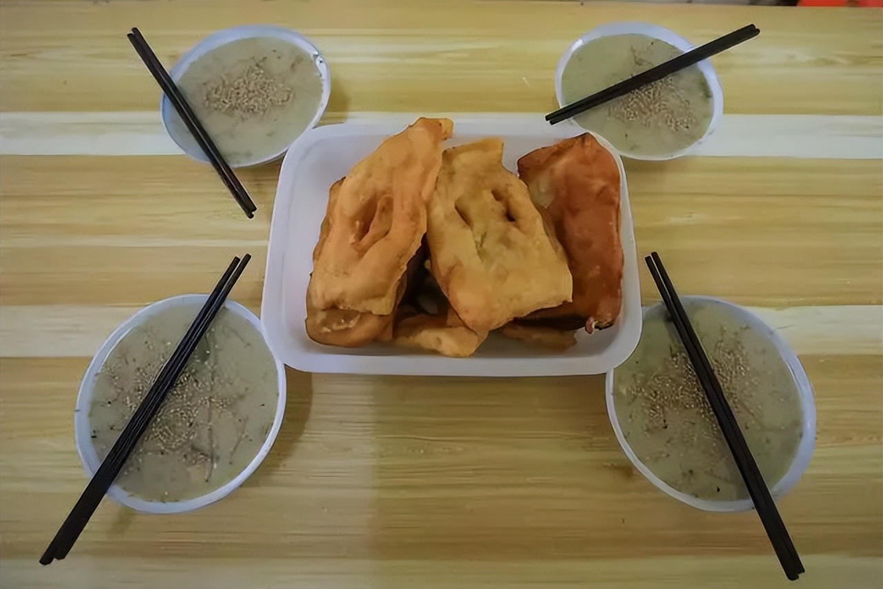 聊城早餐_阳平胡辣汤_聊城小吃 鸡蛋荷包