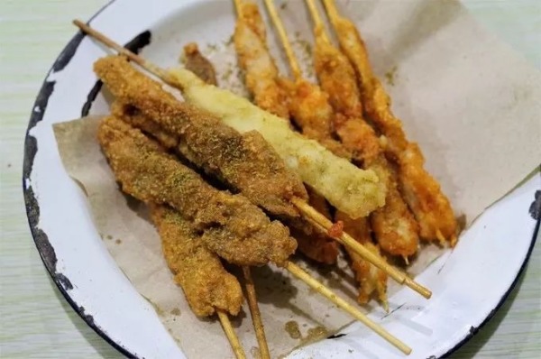 山东早餐地图_聊城小吃 鸡蛋荷包_济南甜沫油旋草包包子