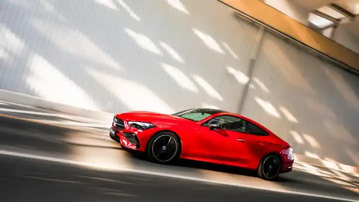 CLE 300 4MATIC豪华型轿跑车_奔驰跑车图片30英寸_全新梅赛德斯-奔驰CLE轿跑车