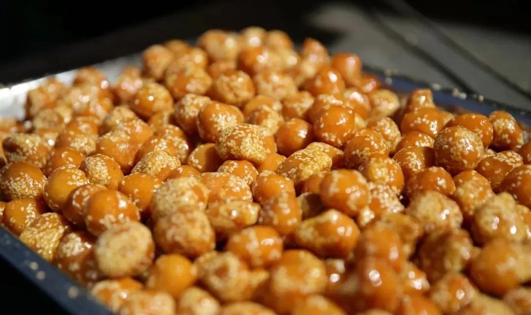 聊城小吃 鸡蛋荷包_知味轩八批_聊城东关街美食