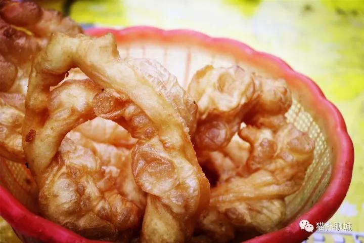 知味轩八批_聊城东关街美食_聊城小吃 鸡蛋荷包