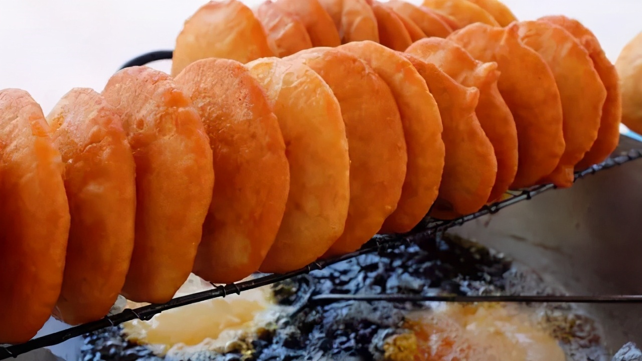 聊城小吃 鸡蛋荷包_聊城东关街美食_知味轩八批