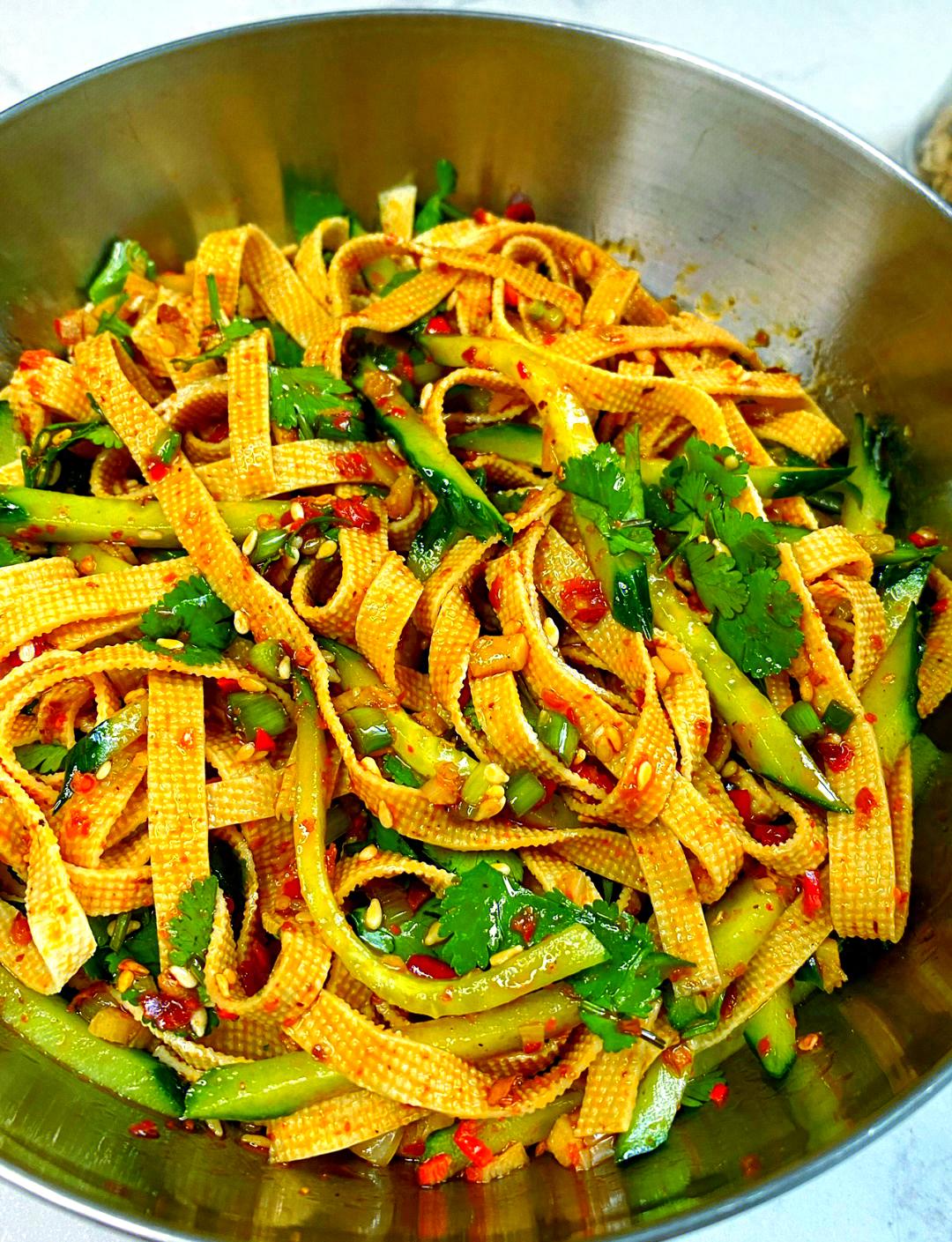 豆腐皮菜谱做法_懒人豆腐皮食谱推荐_家常菜系列:百变素菜