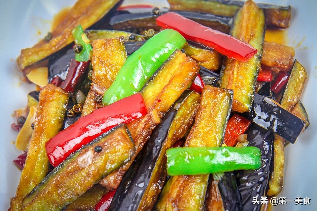 家常菜系列:百变素菜_风味茄条做法_外酥里嫩茄子菜谱