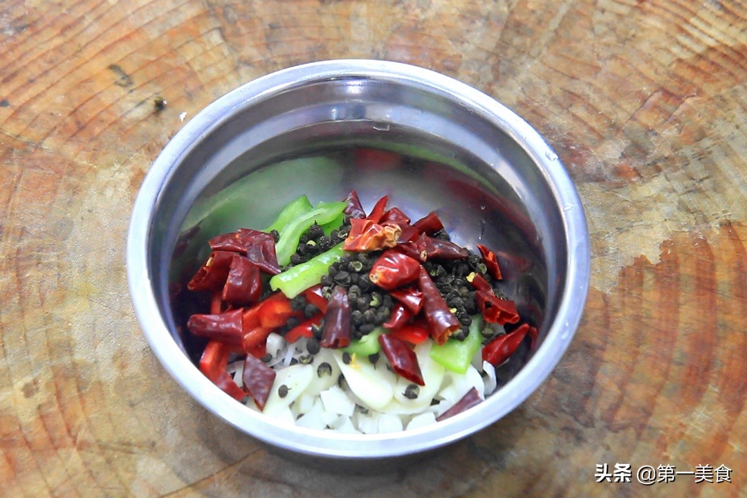 外酥里嫩茄子菜谱_风味茄条做法_家常菜系列:百变素菜