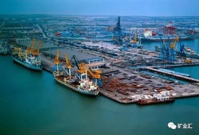 进口铁矿石价_铁矿石进口许可证发证数量清关数量对比_2017年9月中国铁矿石进口数量价格分析