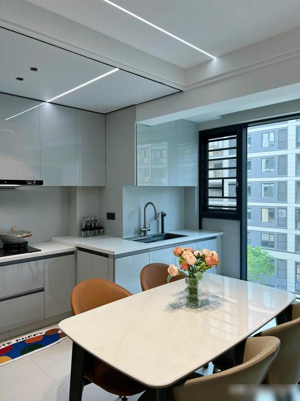 装修效果图大全2025图片电视墙_自装省钱攻略_大横厅设计技巧