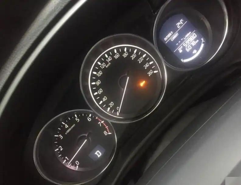 扳手灯闪烁状态解读_汽车扳手灯意义_新车扳手指示灯一直亮