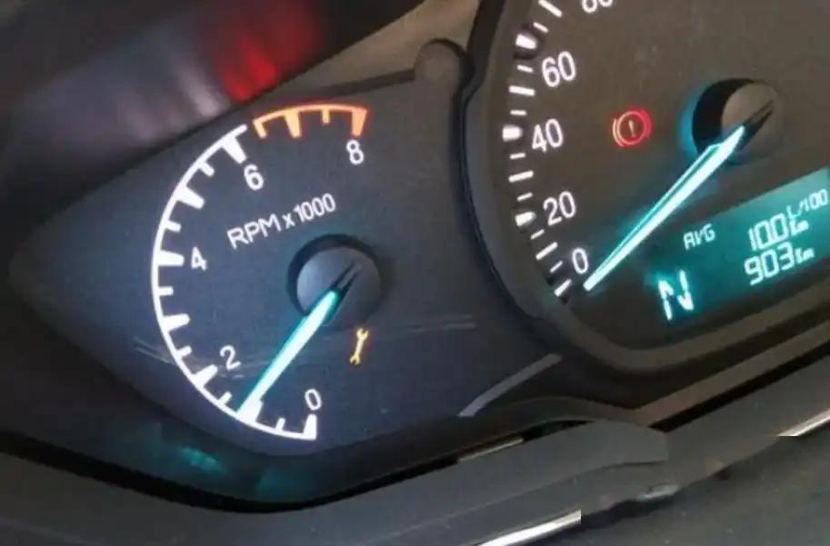 汽车扳手灯意义_新车扳手指示灯一直亮_扳手灯闪烁状态解读