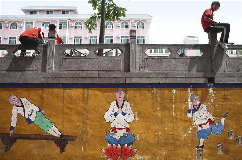 少林小龙武术学校 7岁女童死亡事件 登封武校乱象_少林寺塔沟武校学费