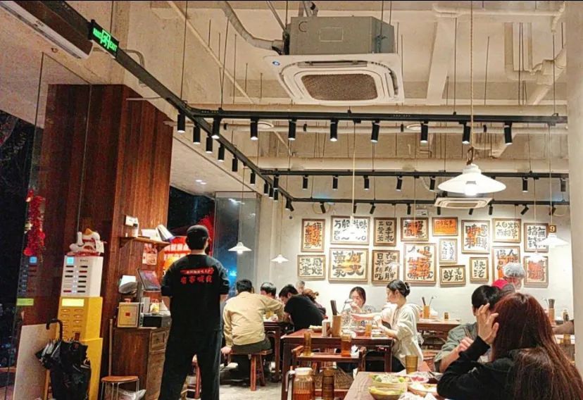 十尚坊美食街_炙梓东北碳火烤肉_特色自助烤肉