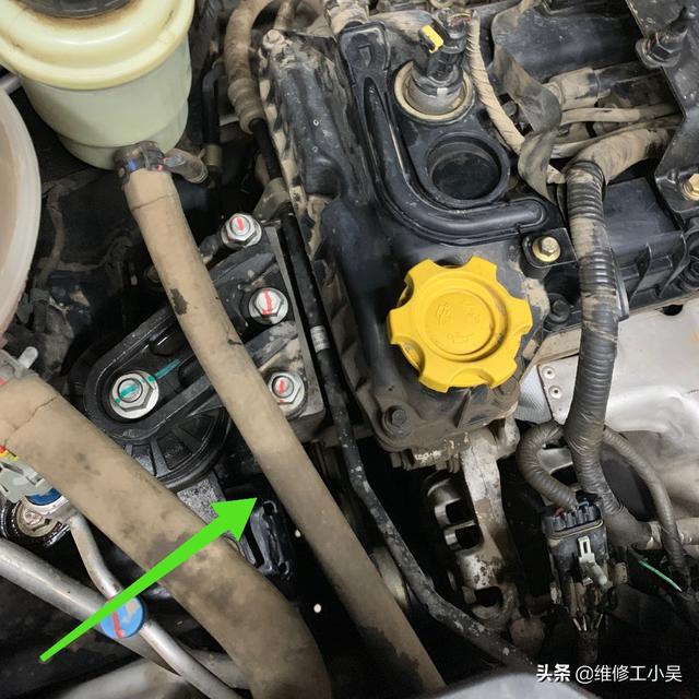 尼桑帕拉丁发动机响_发电机皮带涨紧轮损坏_众泰发动机叽叽响