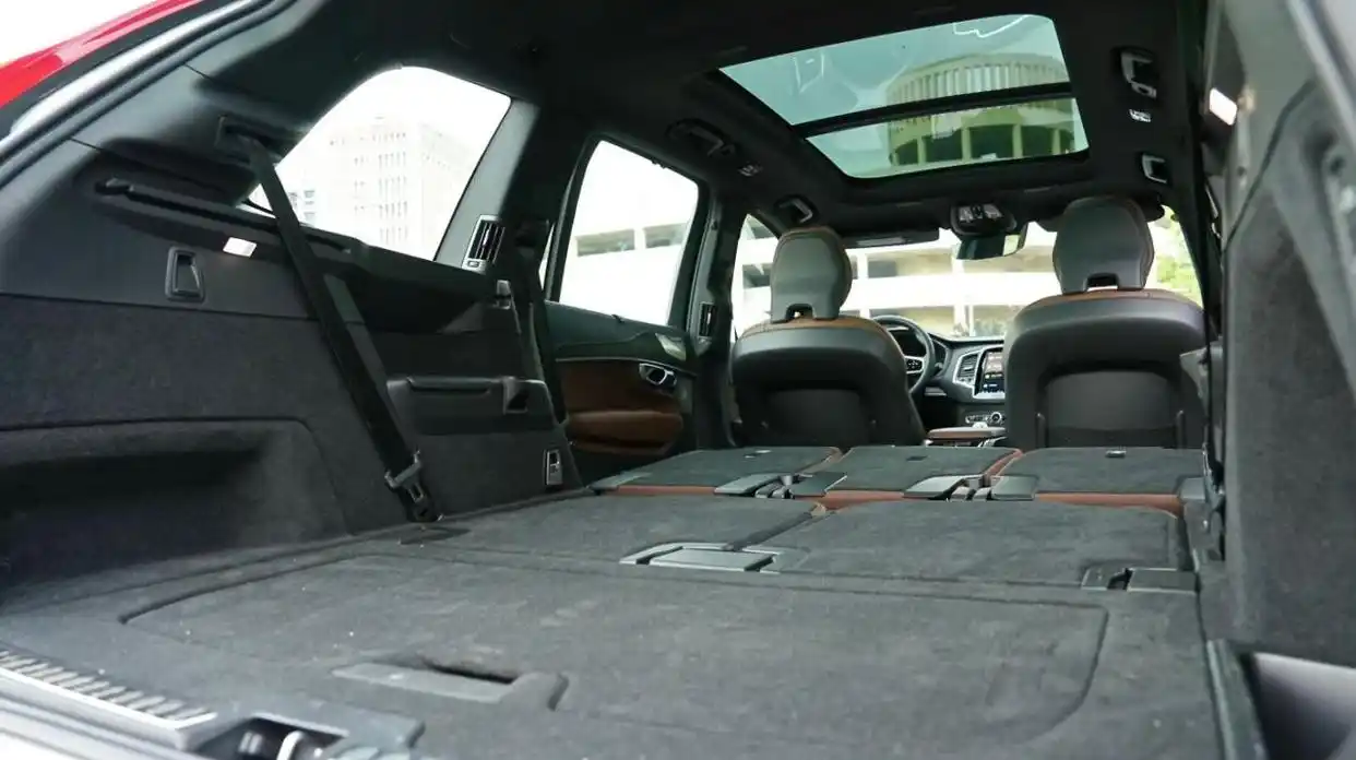 沃尔沃xc90价钱_沃尔沃XC90 2024款B6智雅豪华版 安全配置_沃尔沃XC90 50万预算 天花板级别车型