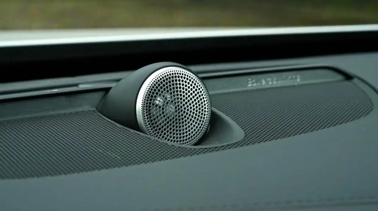 沃尔沃XC90 50万预算 天花板级别车型_沃尔沃XC90 2024款B6智雅豪华版 安全配置_沃尔沃xc90价钱