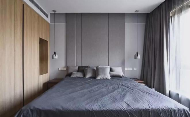 卧室白色衣柜设计_卧室柜子装修_卧室整墙衣柜布局