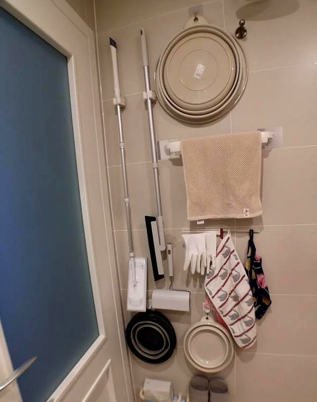 下沉式淋浴区_壁挂马桶_装修浴室效果图