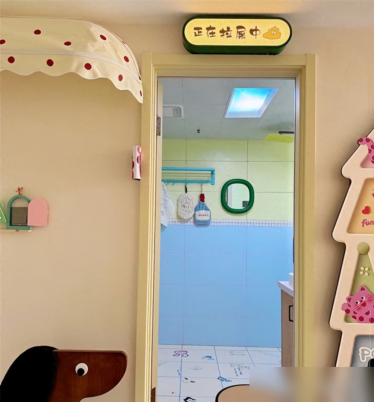 门框氛围灯设计_装修浴室效果图_小卫生间设计灵感