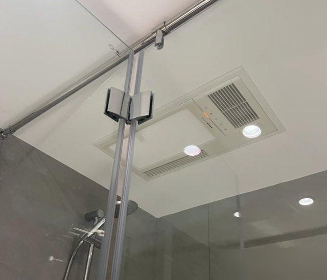 卫生间双卫改造_装修浴室效果图_悬空卫浴清洁神器