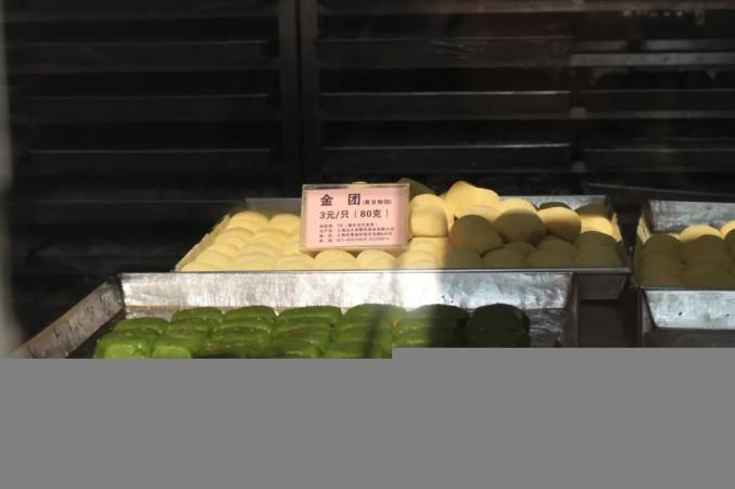 舌尖上海丨30种沪上经典小吃,你吃过几种?熟悉的味道最深入人心(图12) 上海糕团美食_上海特色小吃_上海的小吃特产有哪些