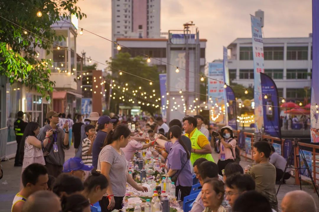 防城港北海钦州开海节盛况_海滩烧烤活动方案_2025北部湾开海节活动攻略