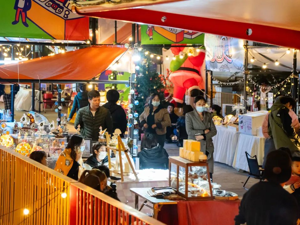 防城港北海钦州开海节盛况_海滩烧烤活动方案_2025北部湾开海节活动攻略