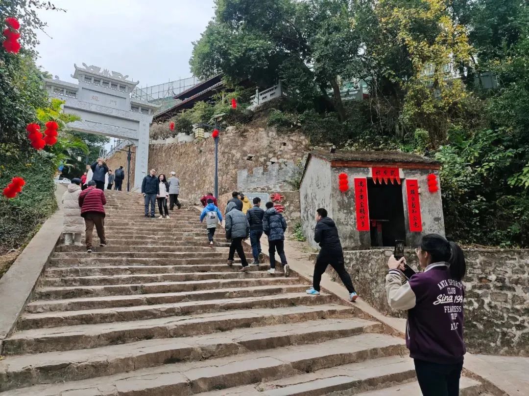 海滩烧烤活动方案_防城港北海钦州开海节盛况_2025北部湾开海节活动攻略