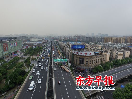 上海中环高架撞坏事故_沪嘉高速大修_中环线交通拥堵修复情况