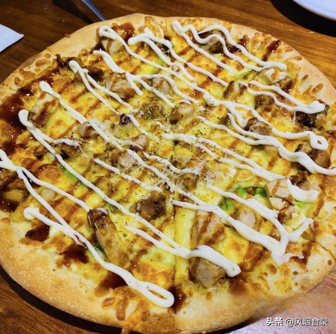 美式披萨饼底特点_必胜客四合一披萨薄脆_意式披萨历史起源