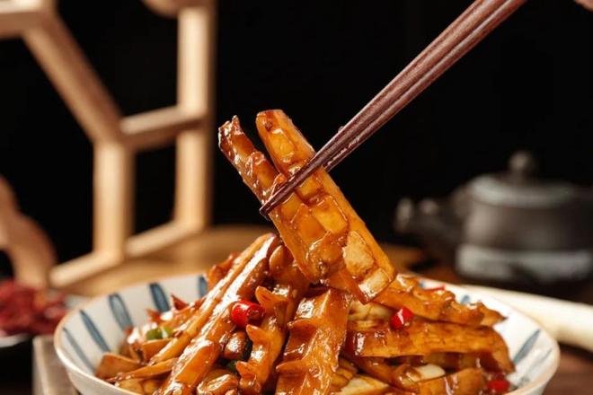 干煸素菜高热量做法_减肥素菜做法_素食减重烹饪方法