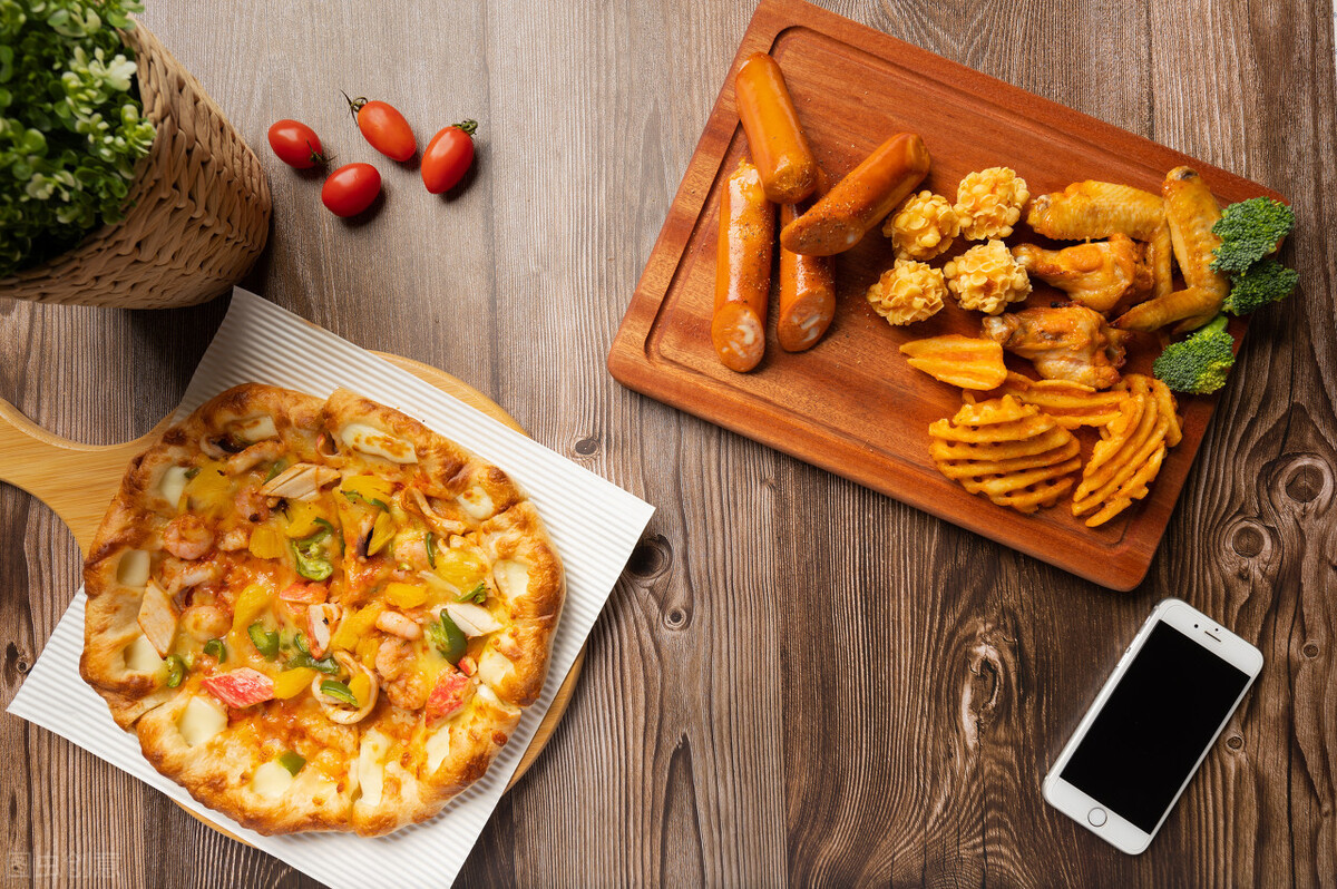 必胜客历史发展_必胜客四合一披萨薄脆_必胜客品牌故事