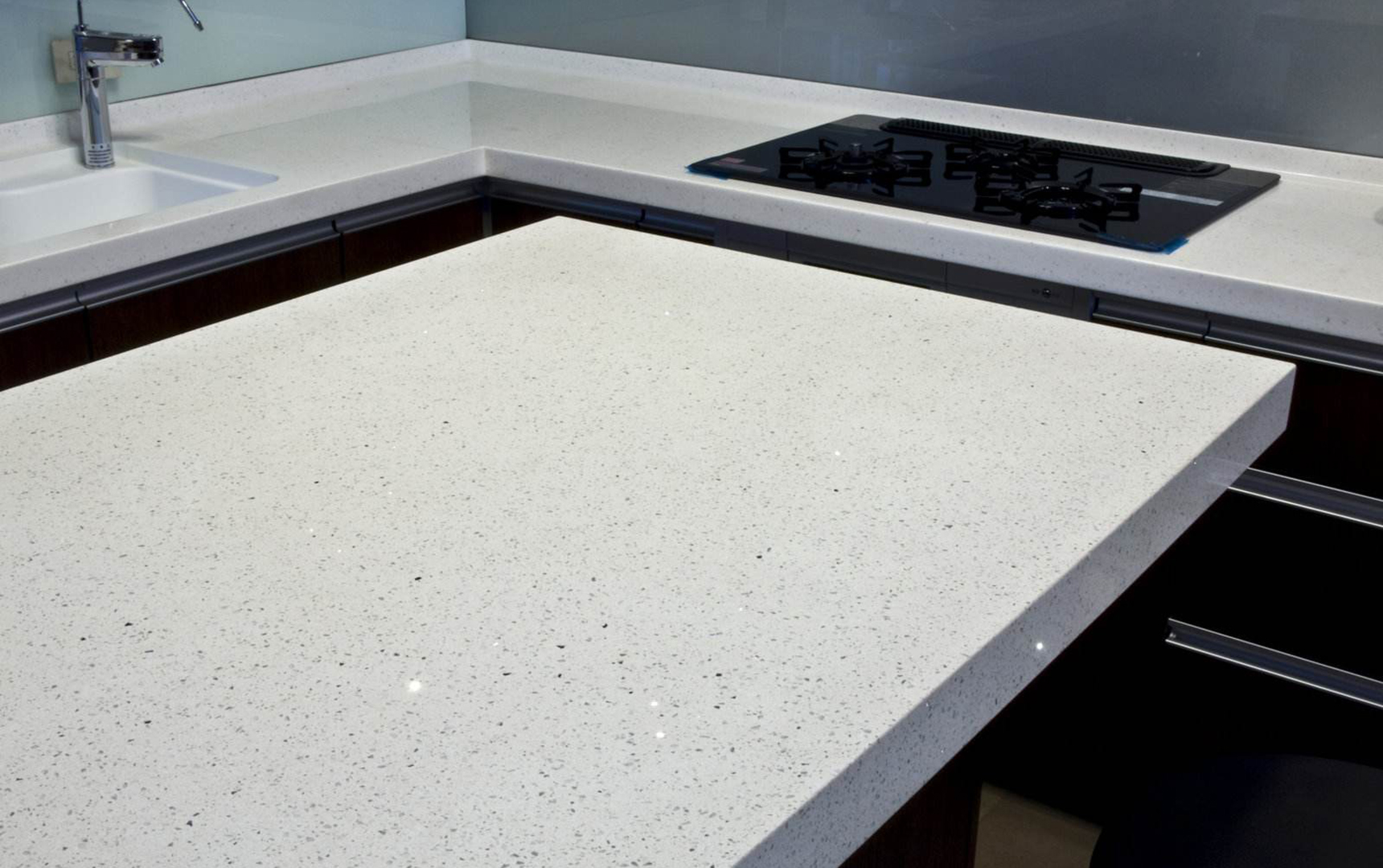 岩板优缺点分析_瓷砖材质参数_岩板是什么材料