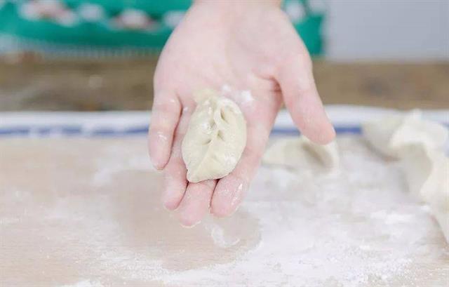 金元宝蒸饺_饺子包法_花式饺子教程
