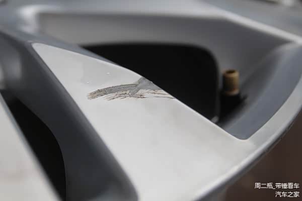 什么损坏可以修复轮毂_轮毂翻新车灯翻新_轮毂修复过程