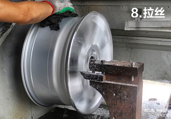 轮毂修复过程_什么损坏可以修复轮毂_轮毂翻新车灯翻新